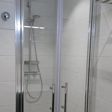 Terrasses De H&h 公寓 马尔梅迪